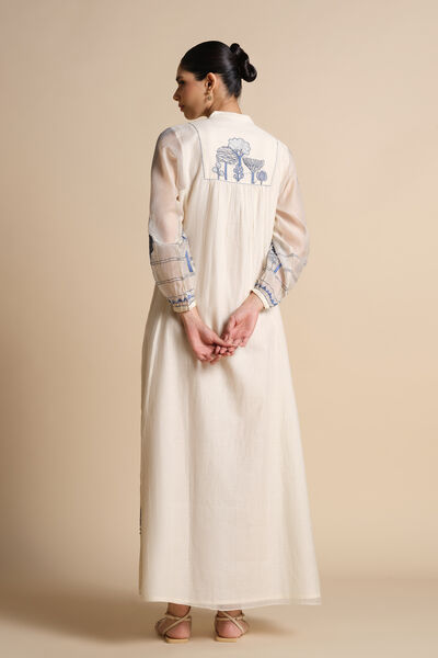 Peregrine Hand-embroidered Kantha Mul Kaftan - Ivory